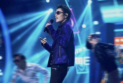李荣浩爆料第一场视频,李荣浩揭秘首场演唱会幕后故事